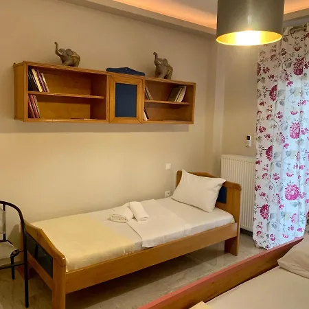 Touloumis' Apartments *